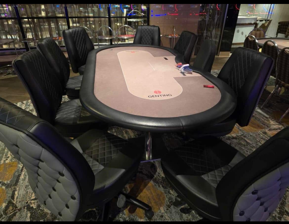 LUXPOKER Model 1 Deluxe Poker Chair